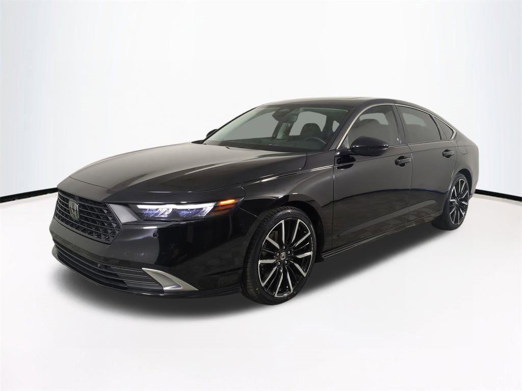 Used 2023 Honda Accord Touring image 9