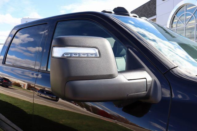 Used 2025 RAM 3500 Limited image 2