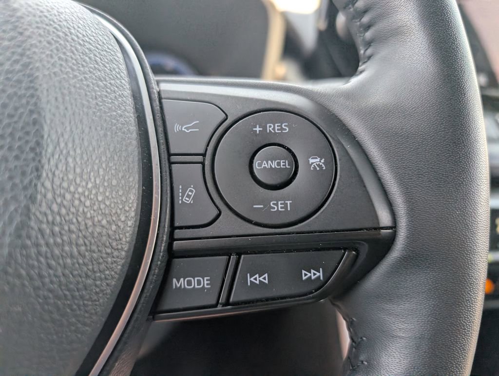 Used 2024 Toyota RAV4 XSE w/ Advanced Technology Package AWD/4WD image 17