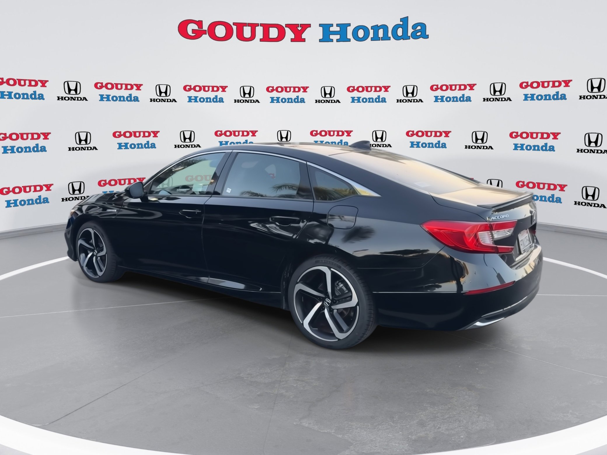 Used 2022 Honda Accord Sport image 6