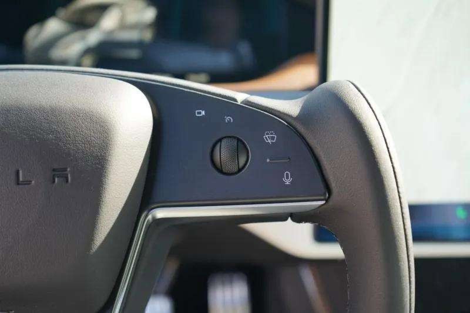 Used 2021 Tesla Model S Plaid image 69