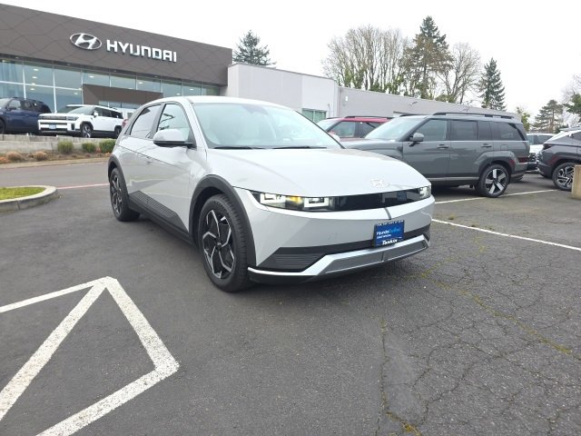 Used 2022 Hyundai Ioniq 5 SEL image 2