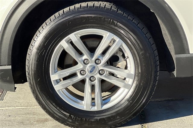 Used 2022 Ford Explorer XLT w/ Equipment Group 202A image 33