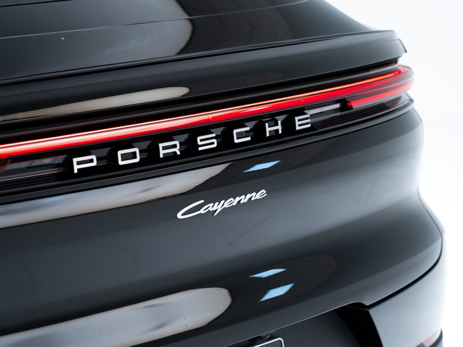 New 2026 Porsche Cayenne GTS AWD/4WD image 13