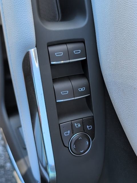 New 2026 Chevrolet Traverse High Country w/ LPO, Floor Liner Package image 18