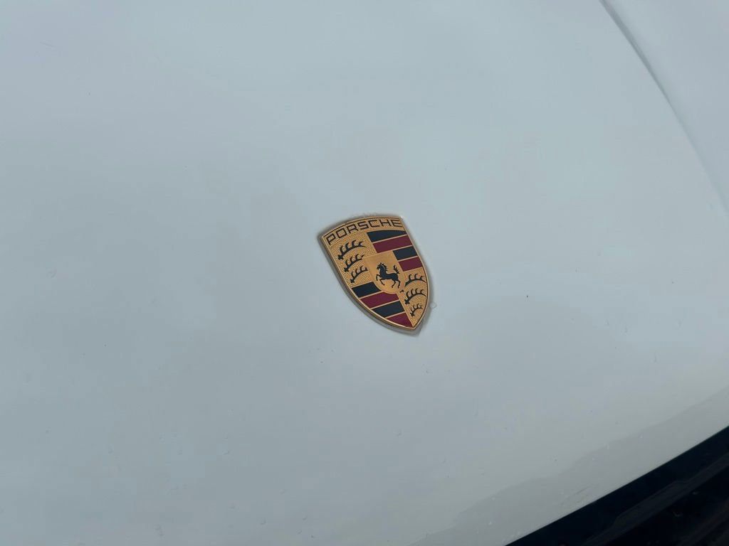 Used 2023 Porsche Macan AWD/4WD image 11