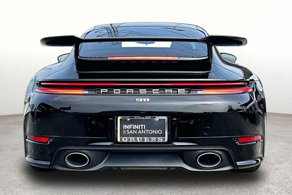 Used 2025 Porsche 911 Carrera RWD image 6