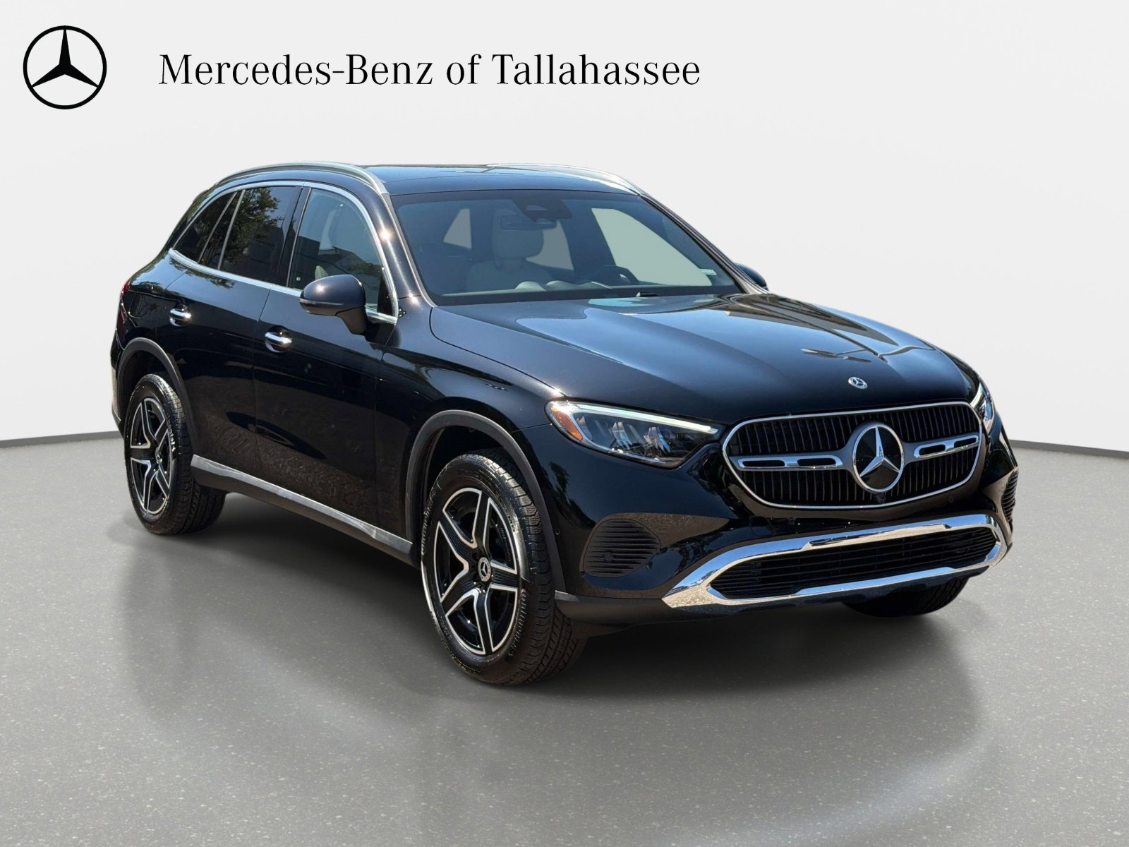 Used 2026 Mercedes-Benz GLC 300 4MATIC image 3