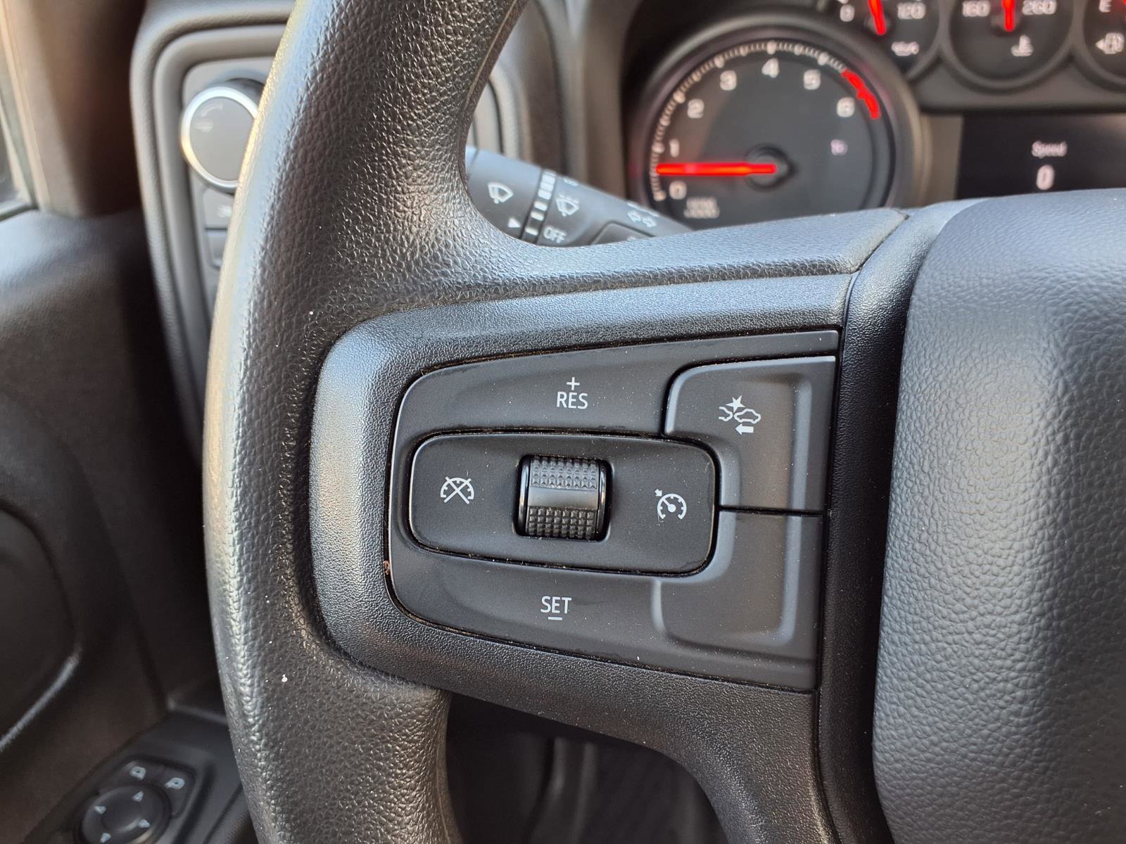 Used 2024 Chevrolet Silverado 2500 Custom w/ Custom Convenience Package image 11