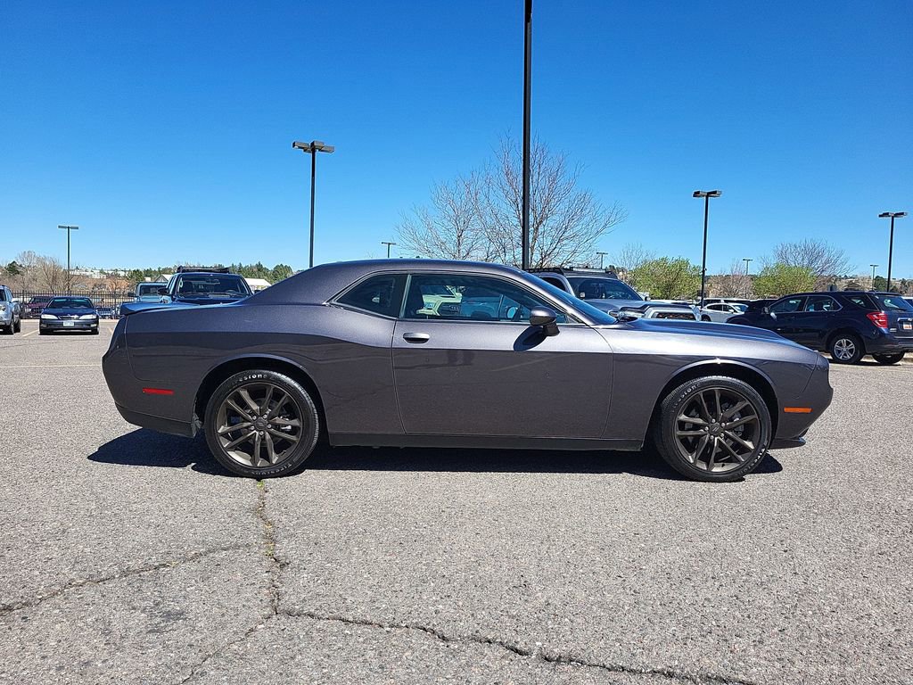 Used 2021 Dodge Challenger SXT AWD/4WD image 2