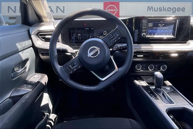 Used 2025 Nissan Kicks S AWD/4WD image 8