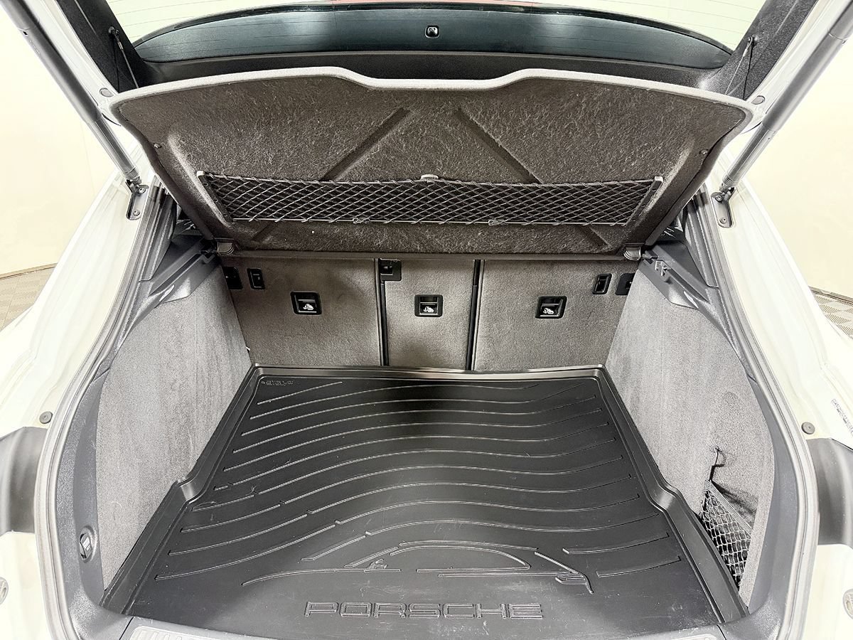 Used 2018 Porsche Macan S AWD/4WD image 13
