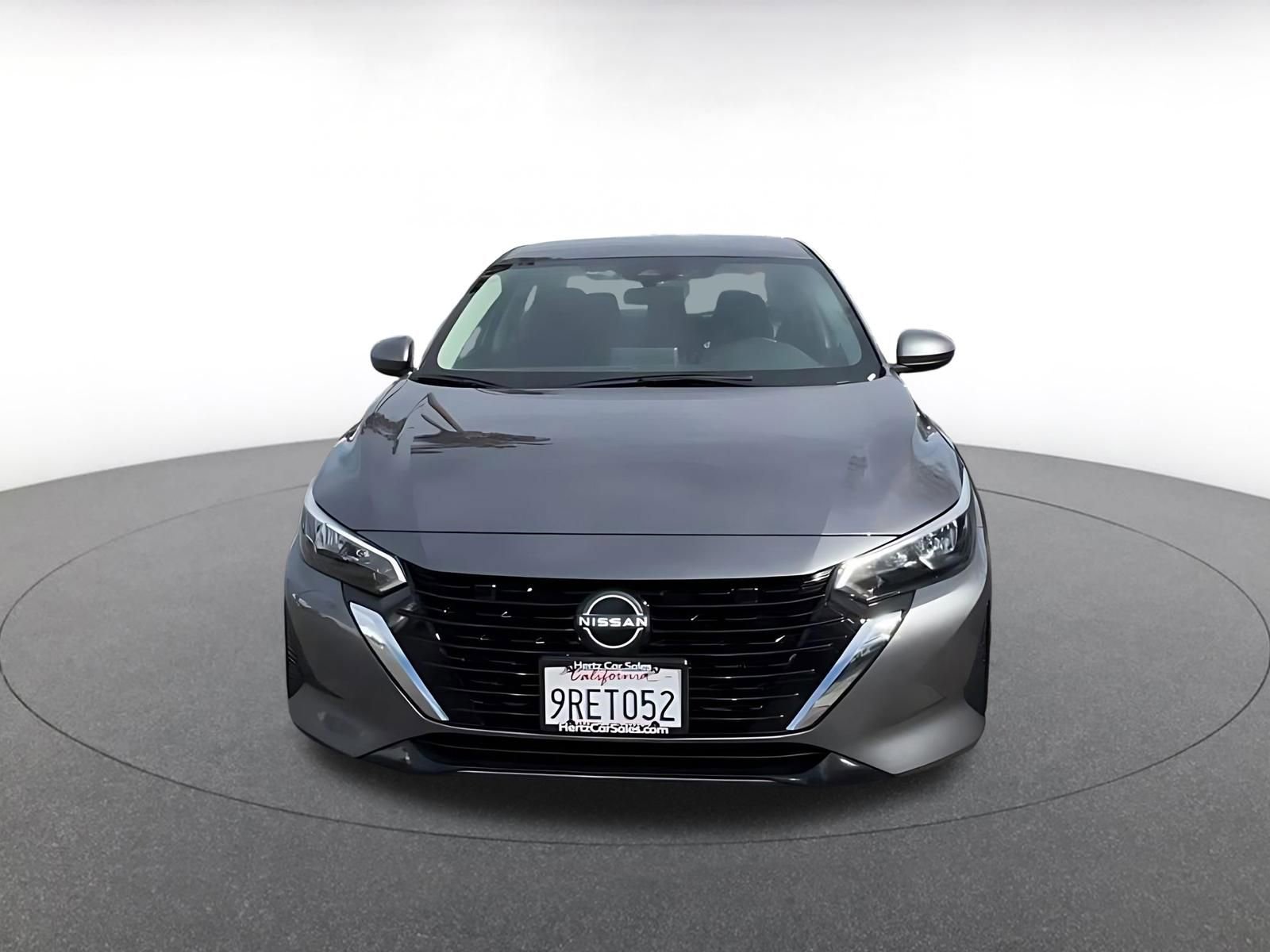 Used 2025 Nissan Sentra SV FWD image 4