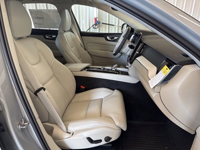 New 2026 Volvo XC60 T8 Ultra w/ Protection Package Premier image 13