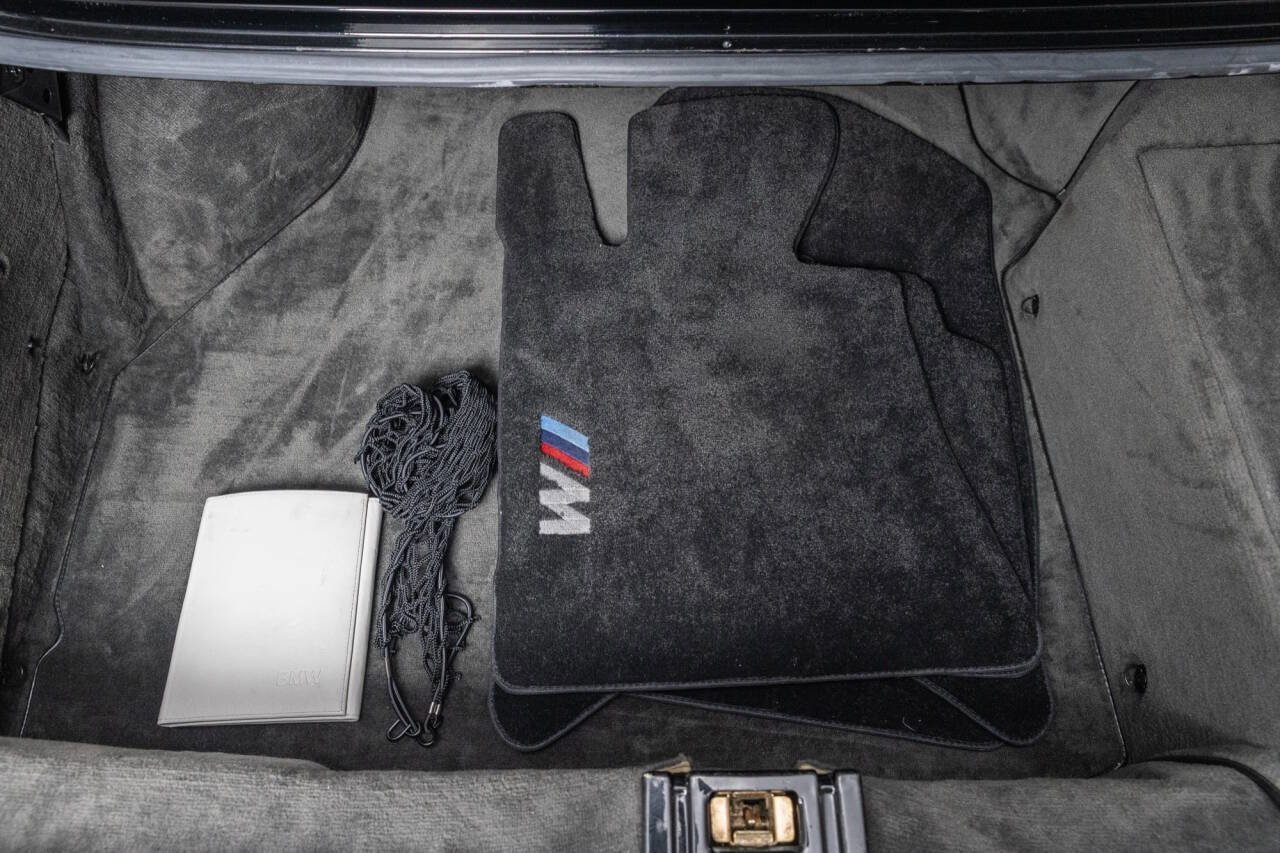 Used 1988 BMW M5 image 87