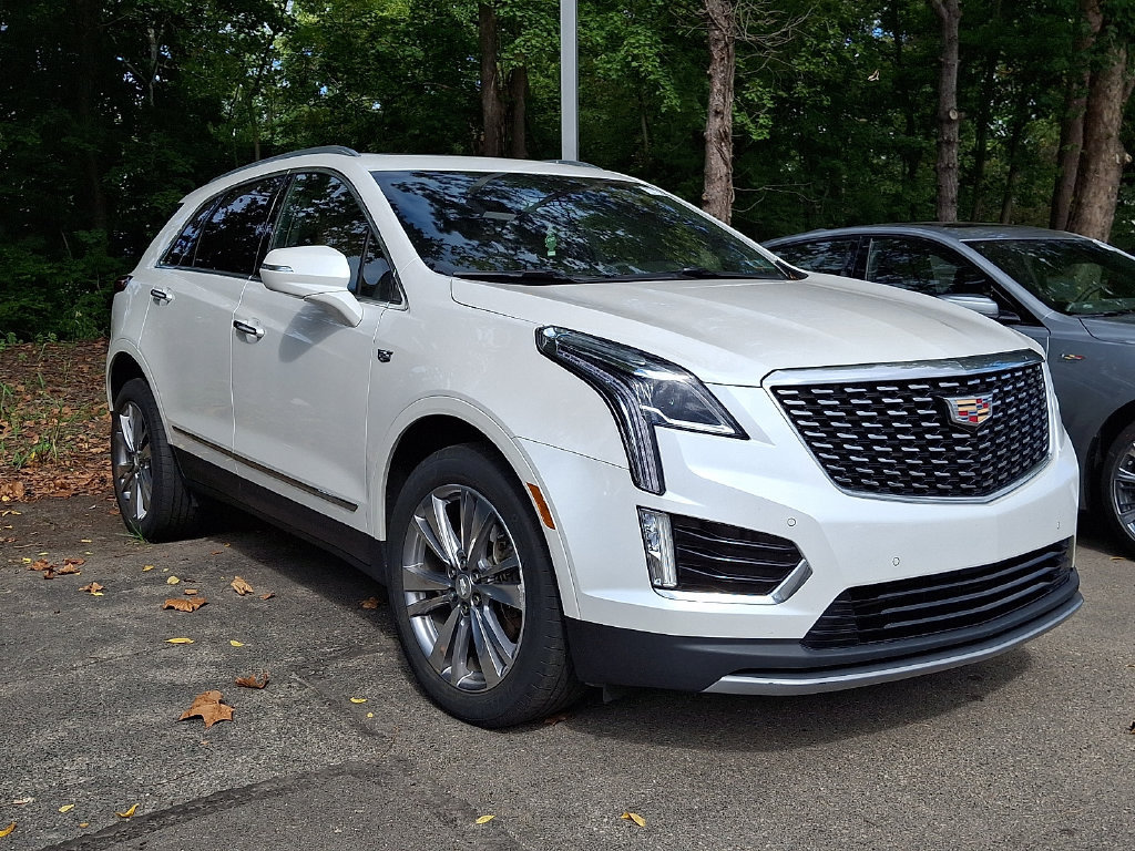 Certified 2023 Cadillac XT5 Premium Luxury AWD/4WD image 2