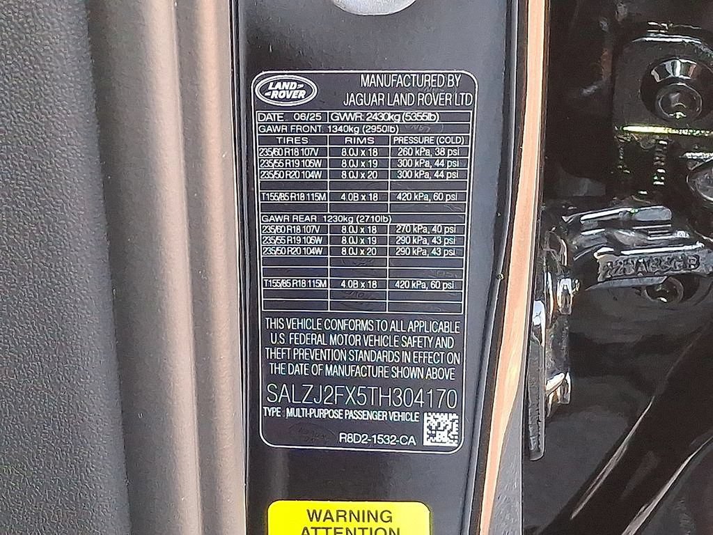 Used 2026 Land Rover Range Rover Evoque S AWD/4WD image 17