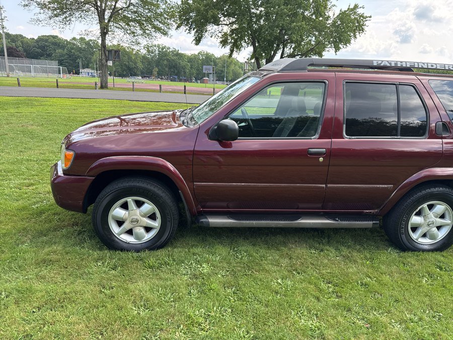 Used 2002 Nissan Pathfinder SE AWD/4WD image 36
