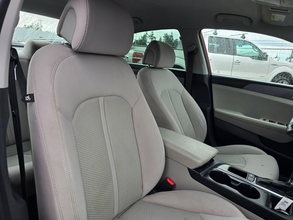 Used 2017 Hyundai Sonata SE FWD image 8