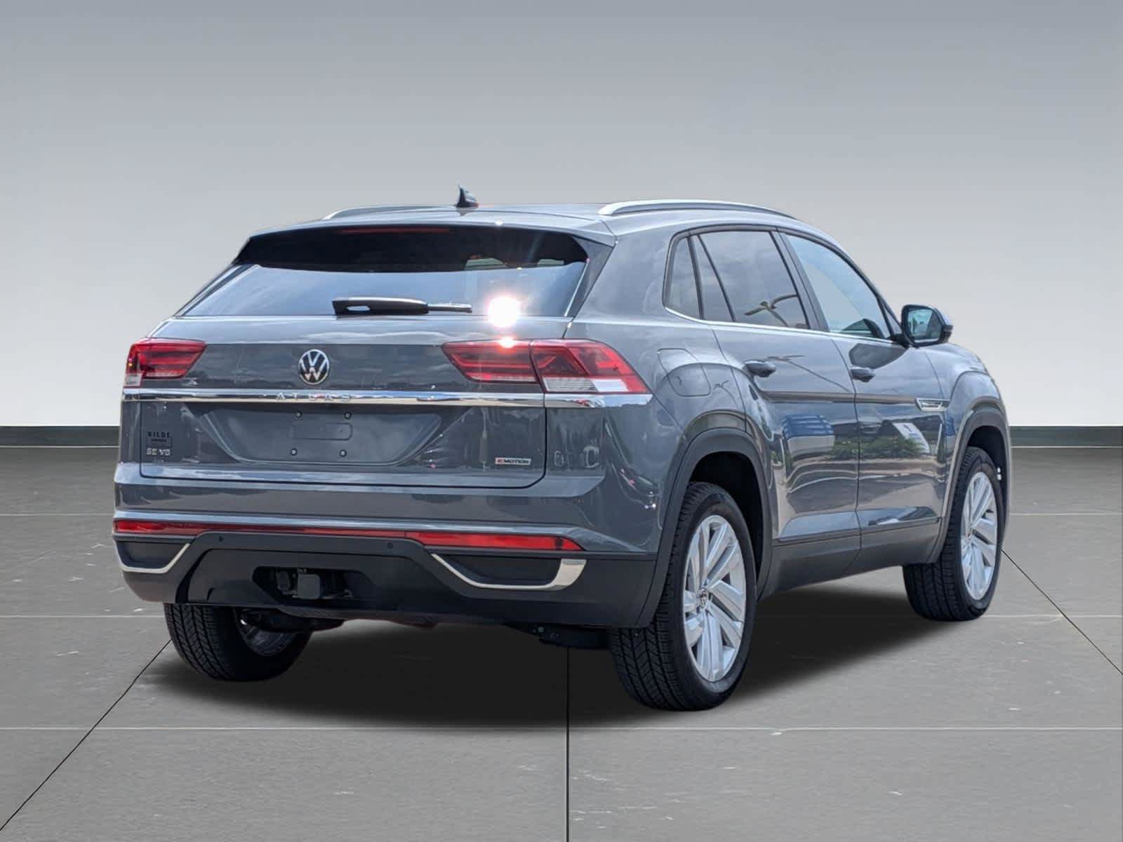 Used 2022 Volkswagen Atlas Cross Sport SE AWD/4WD image 5