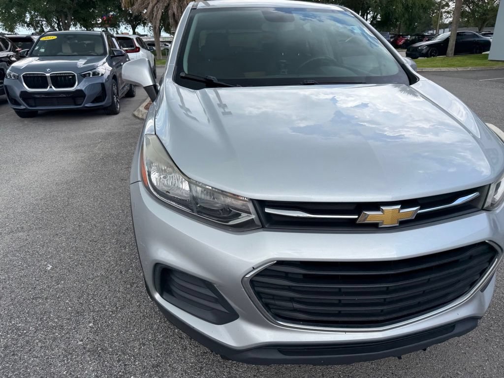 Used 2017 Chevrolet Trax LS FWD image 13