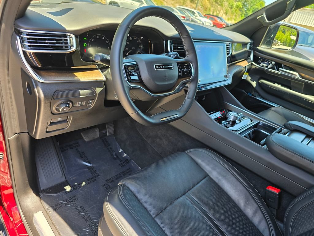 Used 2025 Jeep Grand Wagoneer 4WD image 27