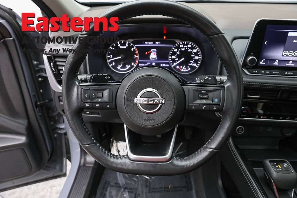 Used 2023 Nissan Rogue SL AWD/4WD image 10