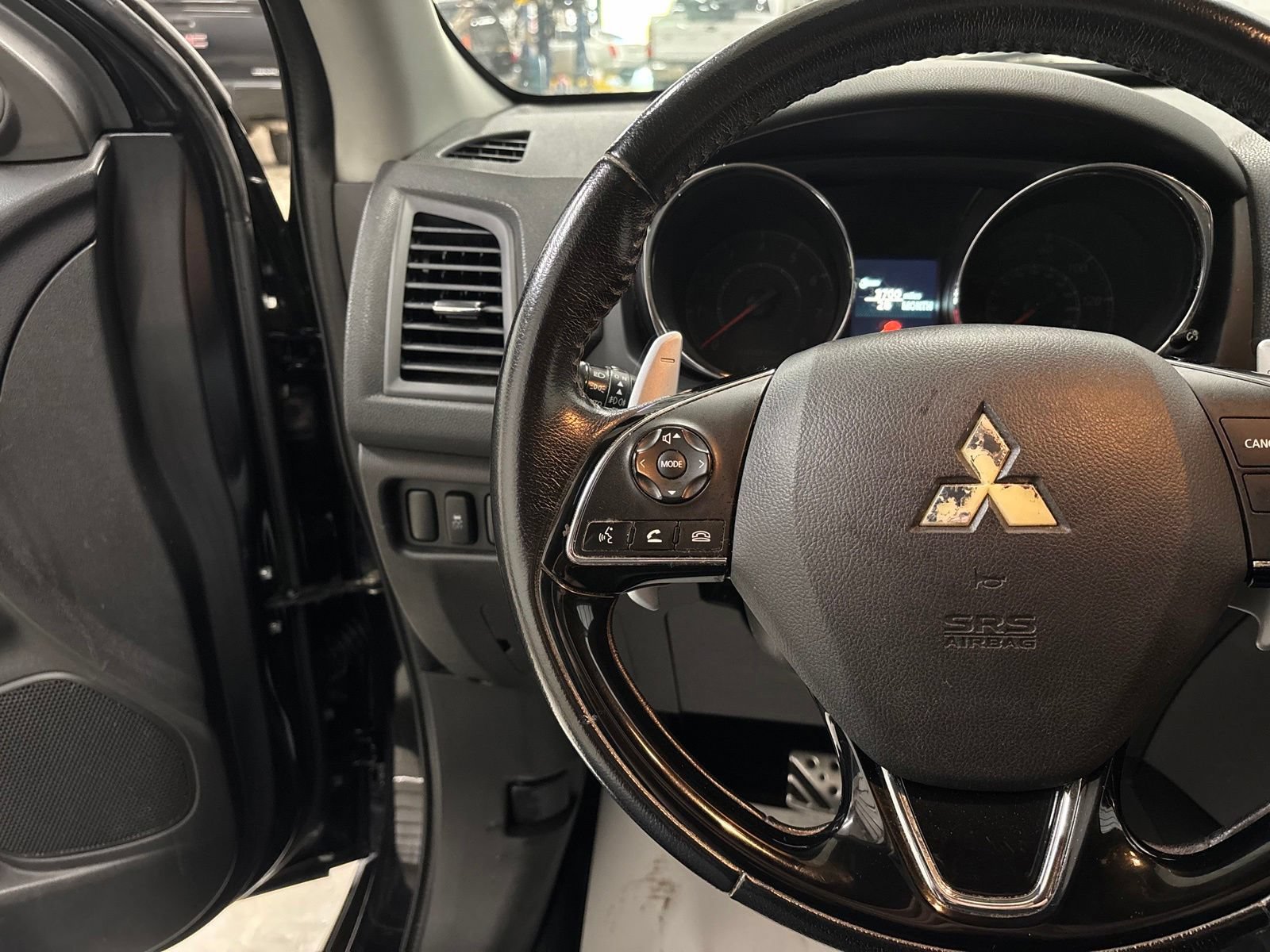 Used 2017 Mitsubishi Outlander Sport SEL AWD/4WD image 14