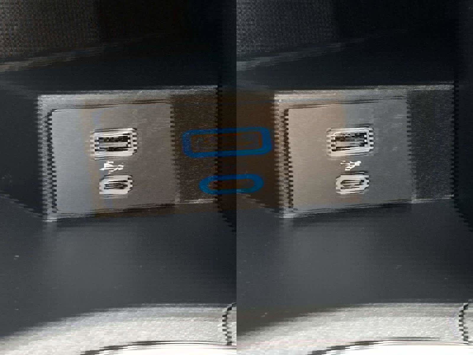 Used 2024 Ford Edge SEL image 28