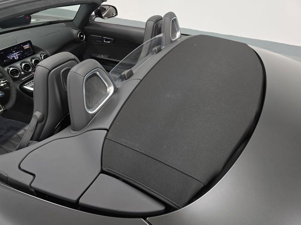 Used 2021 Mercedes-Benz AMG GT Roadster image 26