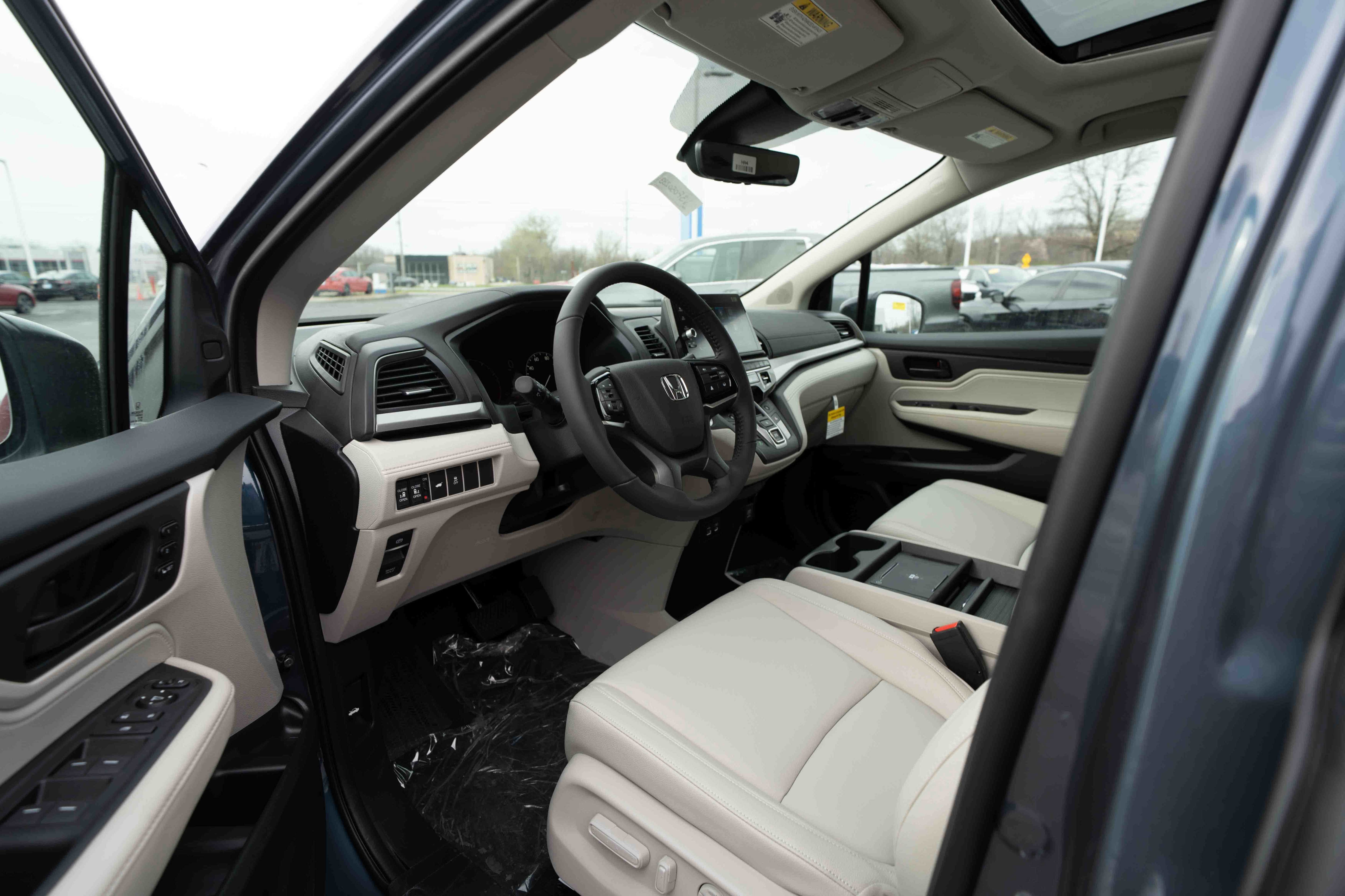 New 2026 Honda Odyssey EX-L image 8