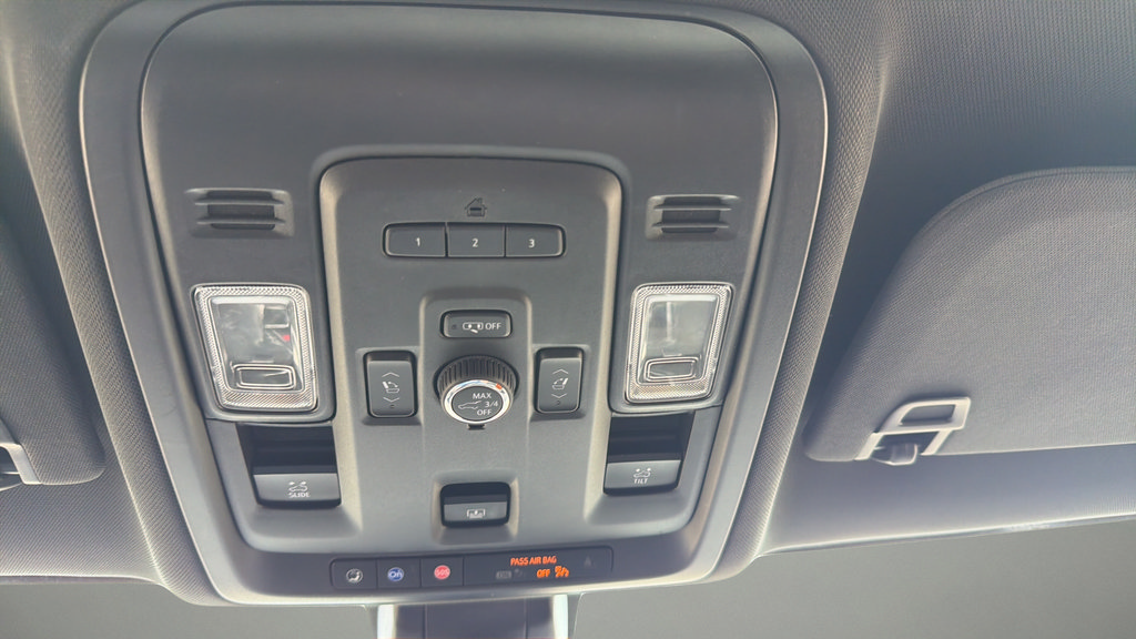 Used 2021 Chevrolet Suburban LT w/ LT Signature Package AWD/4WD image 29