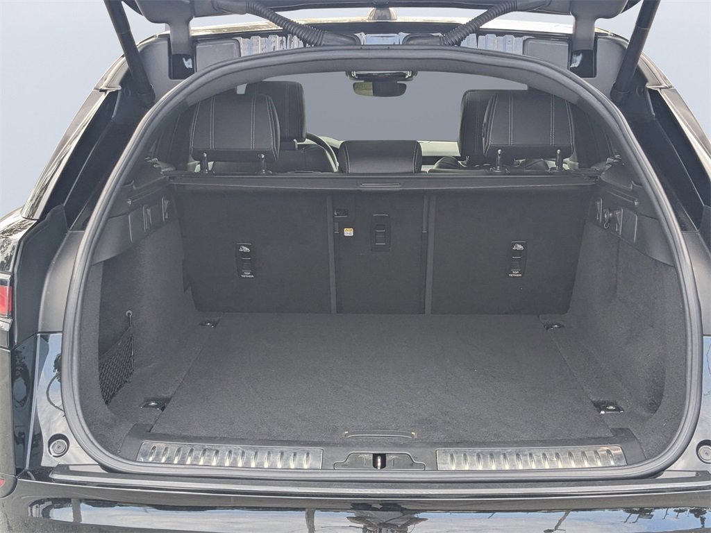 Used 2021 Land Rover Range Rover Velar R-Dynamic HSE image 12