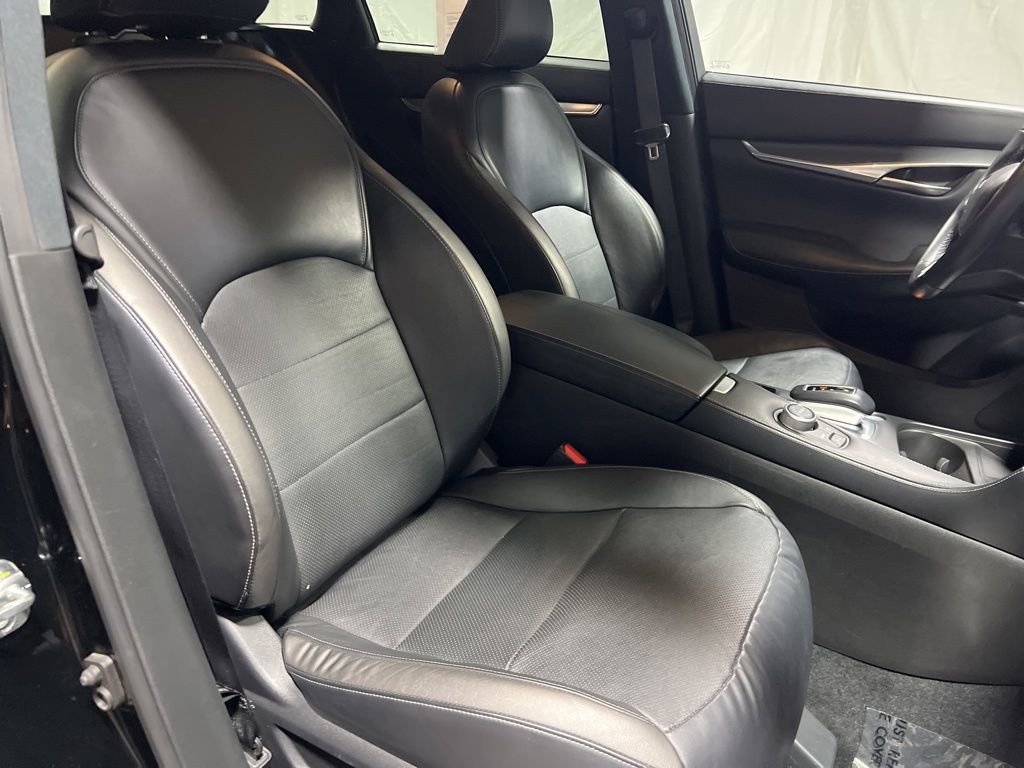 Used 2024 INFINITI QX50 Luxe image 9