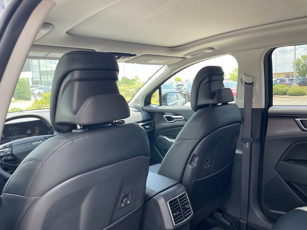 New 2026 Kia Sportage EX w/ EX Panorama Roof Package FWD image 27