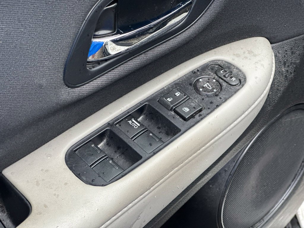 Used 2022 Honda HR-V LX image 16