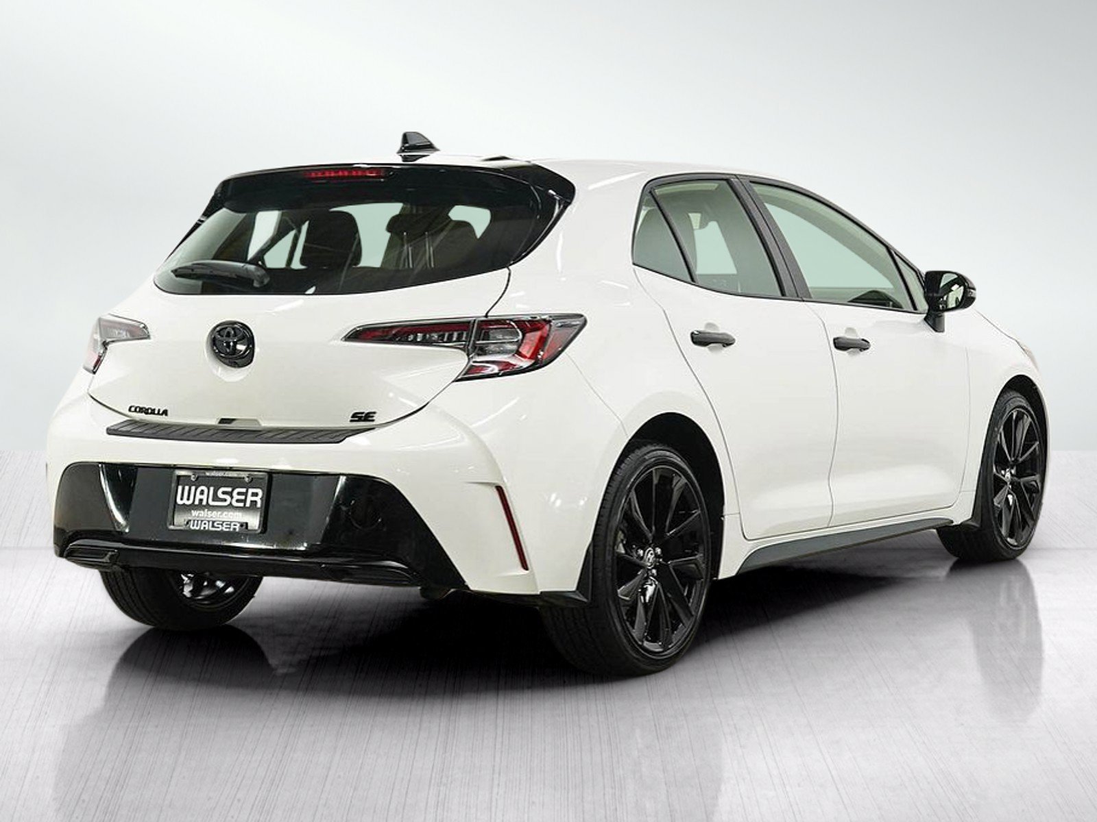 Used 2022 Toyota Corolla SE FWD image 5