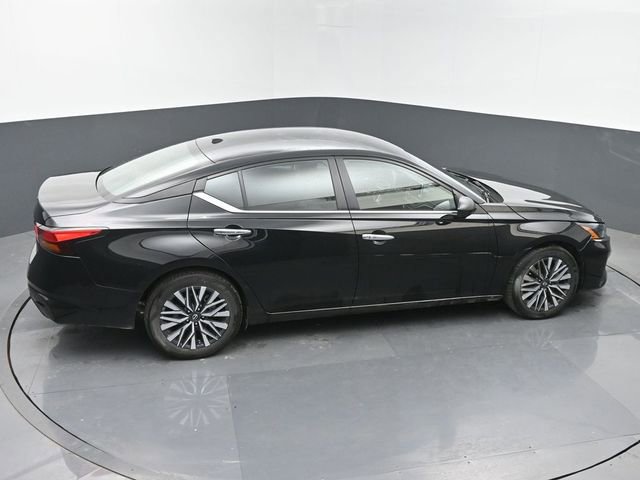 Used 2025 Nissan Altima 2.5 SV image 31