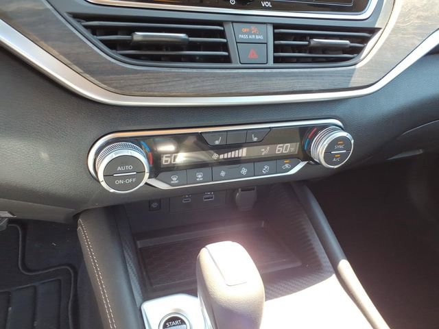 Certified 2025 Nissan Altima 2.5 SV w/ SV Premium Package image 11