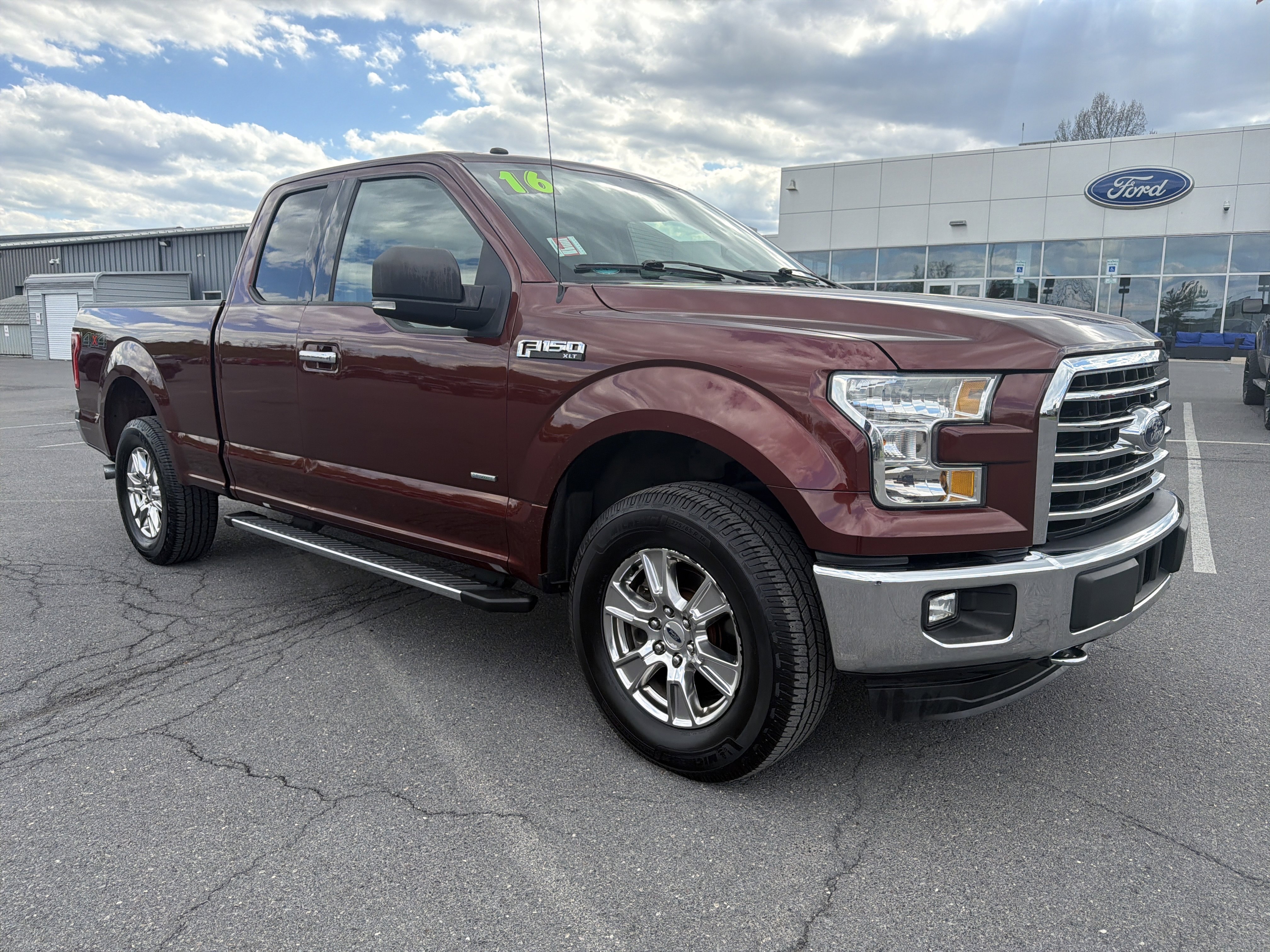 Used 2016 Ford F150 XLT w/ Equipment Group 302A Luxury AWD/4WD image 1