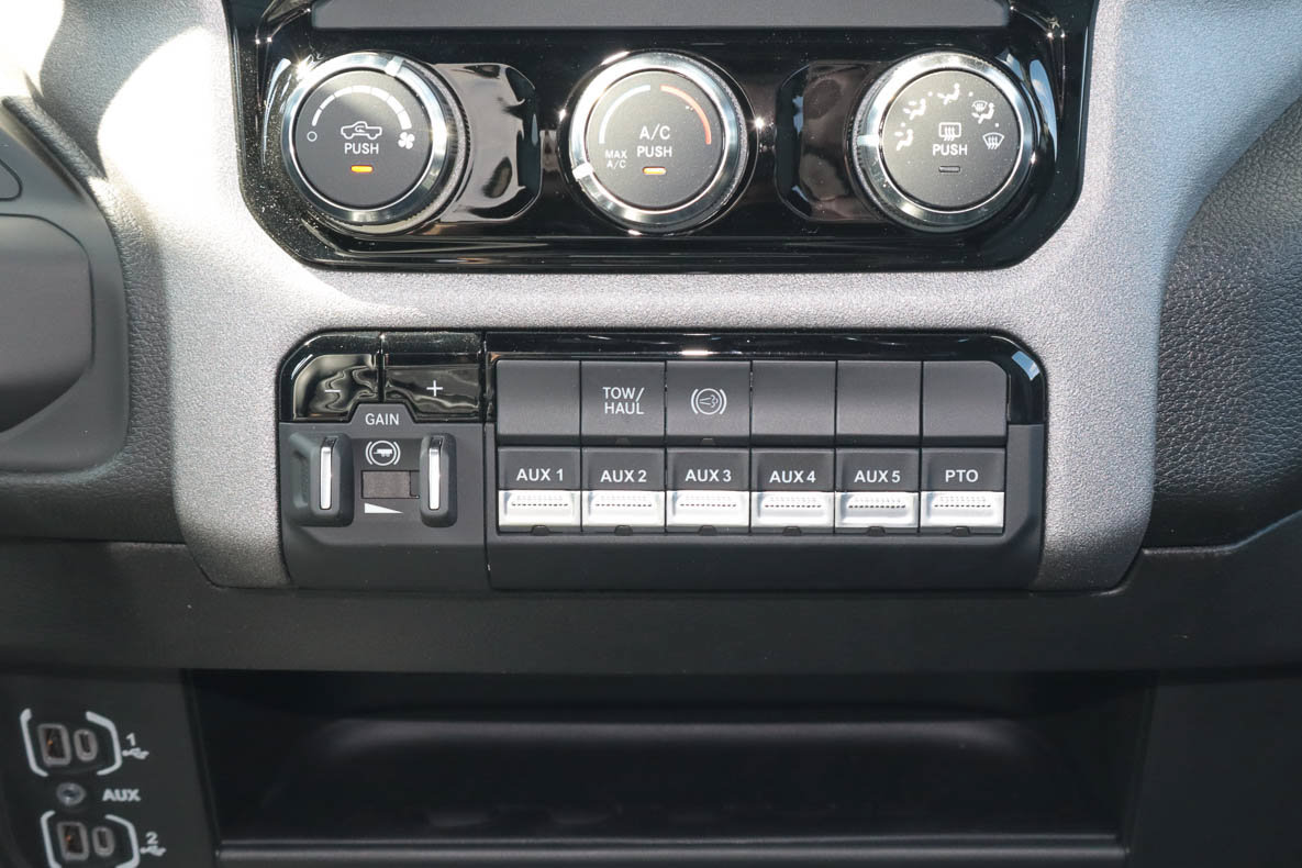 New 2027 RAM 3500 Tradesman AWD/4WD image 16