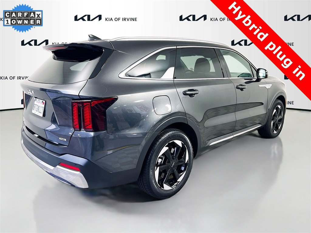 Certified 2025 Kia Sorento EX image 8
