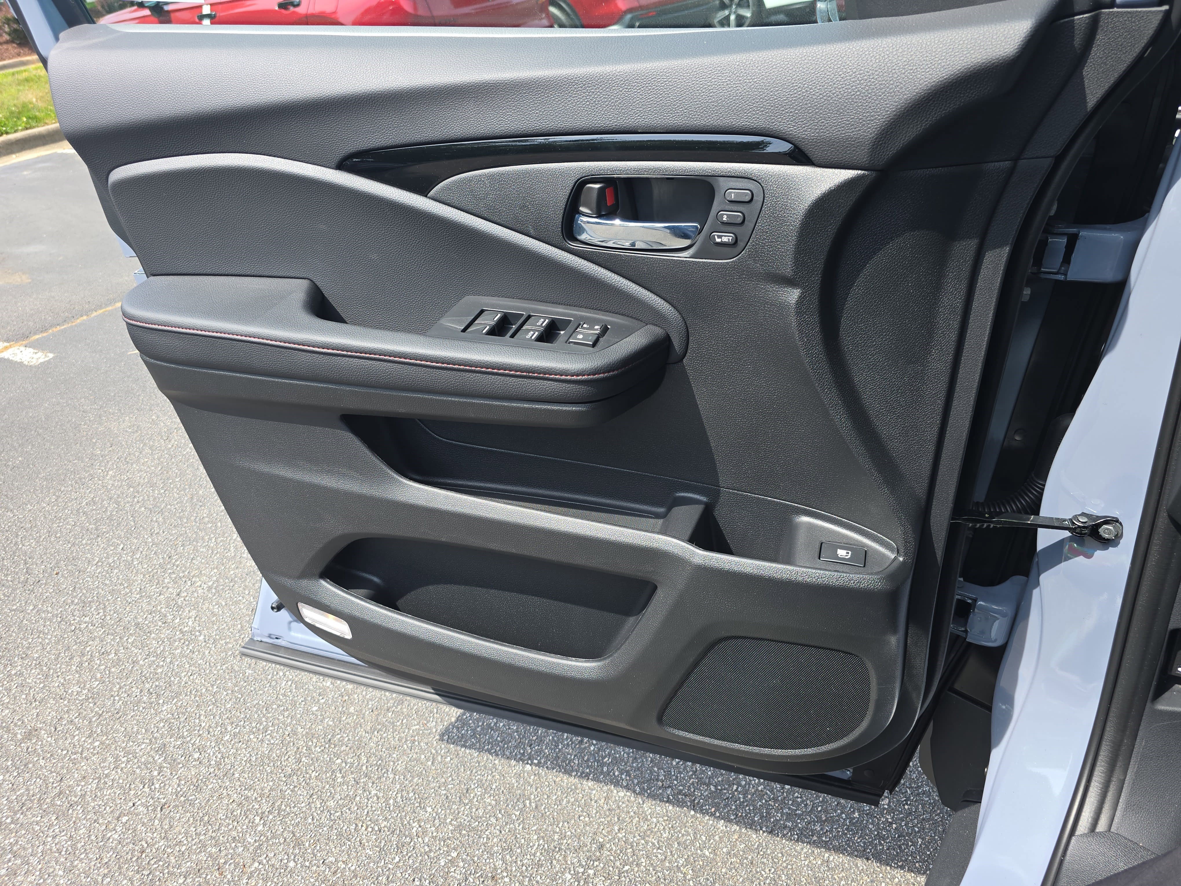 New 2026 Honda Ridgeline Black Edition image 28