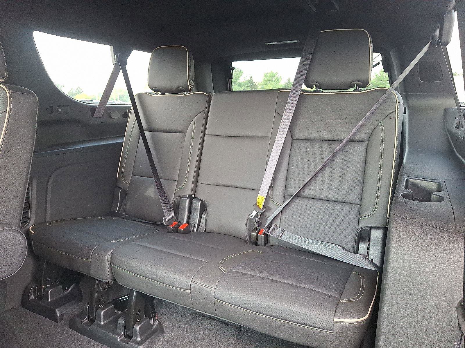 Used 2024 Chevrolet Suburban Premier w/ Premium Package image 11