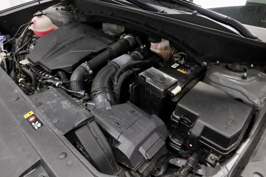 Certified 2022 Hyundai Santa Cruz Limited AWD/4WD image 17