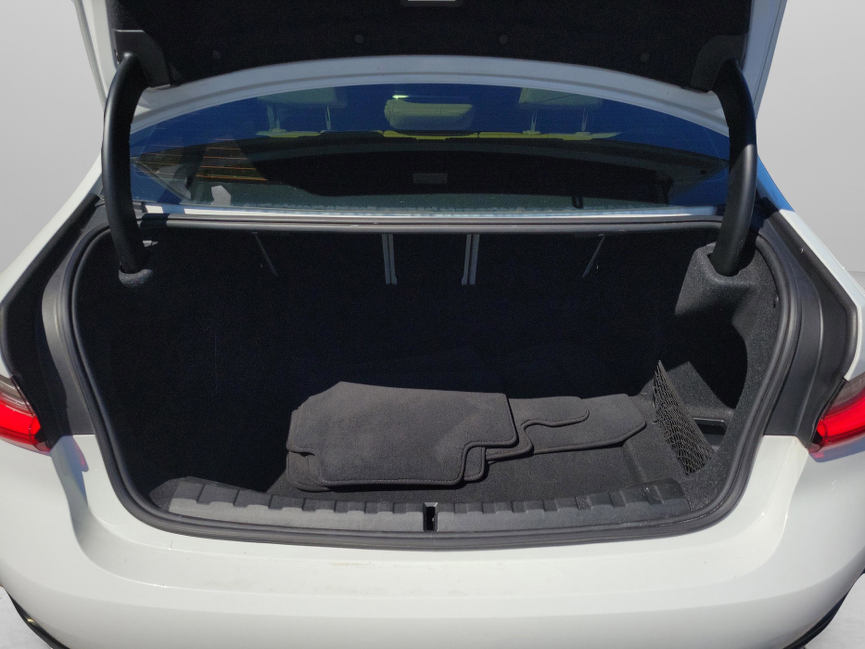 Used 2020 BMW 330i Sedan w/ Convenience Package image 8