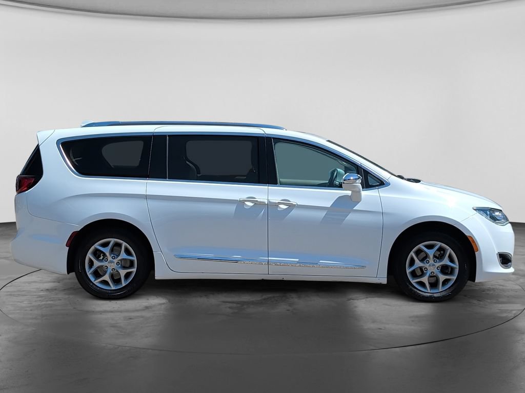 Used 2019 Chrysler Pacifica Limited FWD image 8