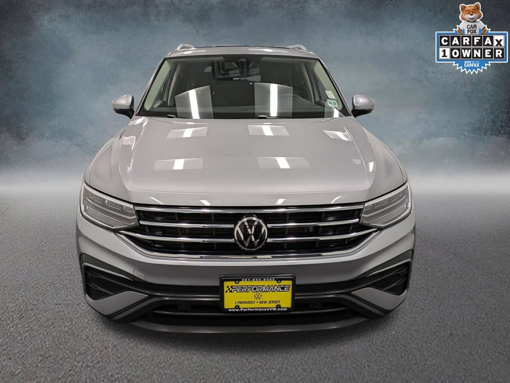 Certified 2022 Volkswagen Tiguan SE AWD/4WD image 2