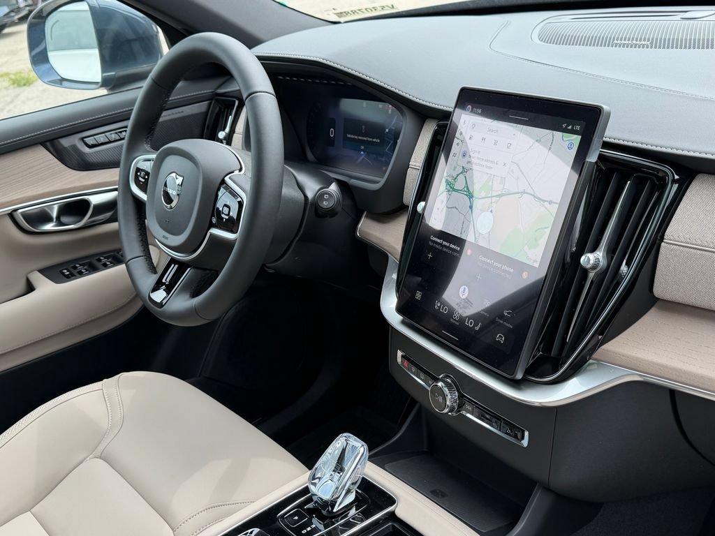 New 2026 Volvo XC90 B6 Plus w/ Protection Package Premier AWD/4WD image 7