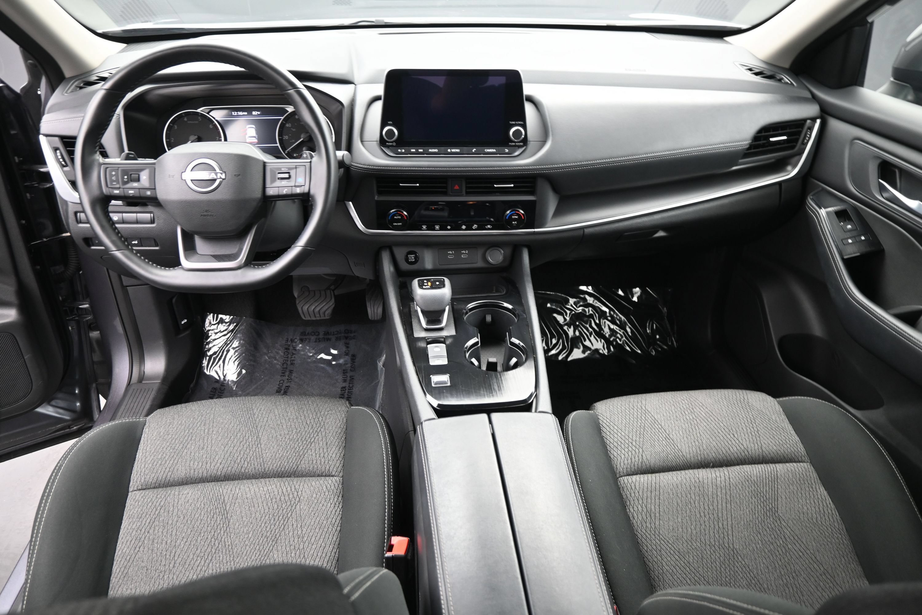 Used 2025 Nissan Rogue SV FWD image 16